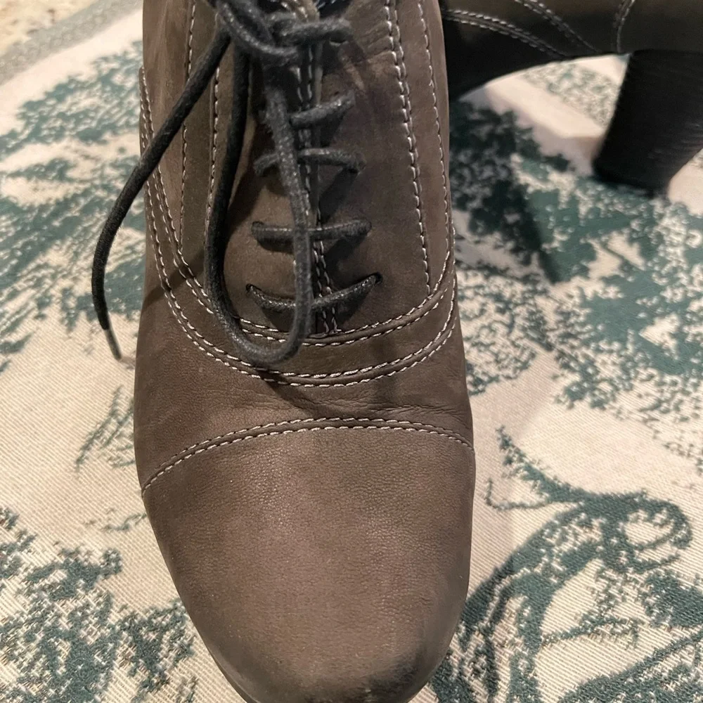 Ankle boot - Picture 3 of 5